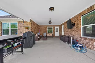 10706 Harry Dr, Needville, TX 77461 - Photo 31