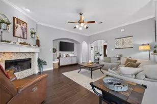 10706 Harry Dr, Needville, TX 77461 - Photo 7