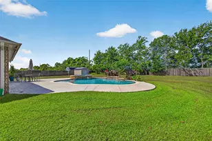 10706 Harry Dr, Needville, TX 77461 - Photo 33