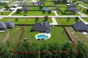 10706 Harry Dr, Needville, TX 77461 - Photo 43