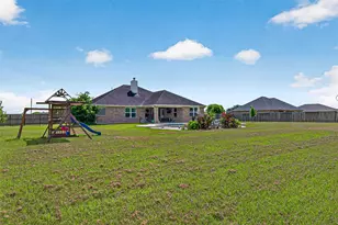 10706 Harry Dr, Needville, TX 77461 - Photo 37