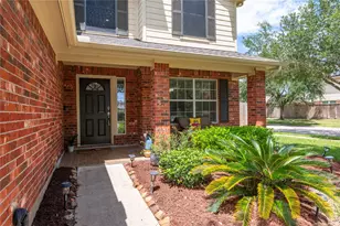 13601 Trail Meadow Ln, Rosharon, TX 77583 - Photo 5