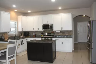 28623 Lockeridge Springs Drive, Spring, TX 77386 - Photo 11