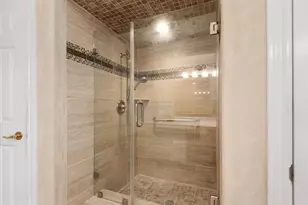 5607 Arncliffe Dr, Houston, TX 77088 - Photo 39