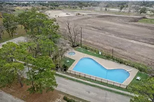 5607 Arncliffe Dr, Houston, TX 77088 - Photo 45