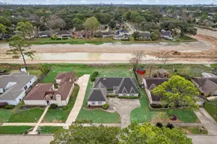 5607 Arncliffe Dr, Houston, TX 77088 - Photo 9