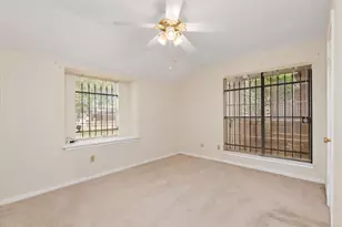 5607 Arncliffe Dr, Houston, TX 77088 - Photo 27