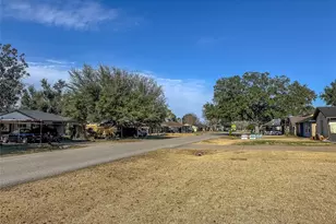 1727 Junker St, Rosenberg, TX 77471 - Photo 5