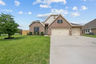142 San Gabriel Dr, Baytown, TX 77523 - Photo 1