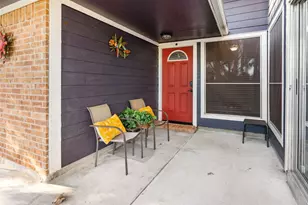 75 Avocado Ct, Lake Jackson, TX 77566 - Photo 5