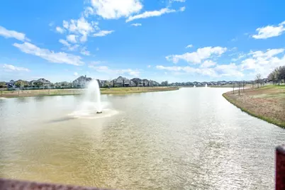 1652 Longwood Glen Lane, Friendswood, TX 77546 - Photo 47