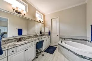 1652 Longwood Glen Ln, Friendswood, TX 77546 - Photo 19