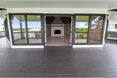 110 Bayou Drive, Baytown, TX 77520 - Photo 25