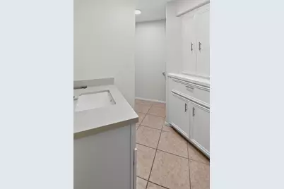 110 Bayou Drive, Baytown, TX 77520 - Photo 23