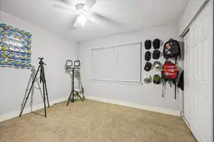 10109 Chesterfield Dr, Houston, TX 77051 - Photo 9