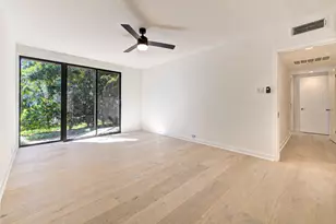 15 Saddlebrook Ln, Houston, TX 77024 - Photo 31
