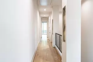 409 W Saulnier St, Houston, TX 77019 - Photo 33