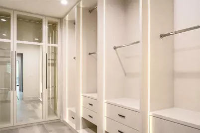 409 W Saulnier Street, Houston, TX 77019 - Photo 45