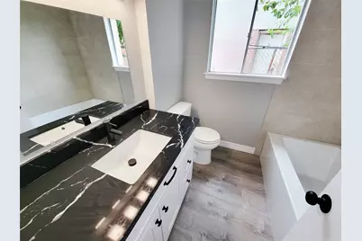 12922 Claygate Drive, Houston, TX 77047 - Photo 19