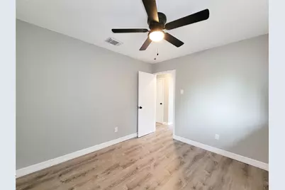 12922 Claygate Drive, Houston, TX 77047 - Photo 15