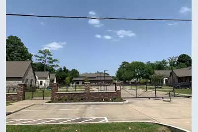 1630 Crestdale Drive, Houston, TX 77080 - Photo 9