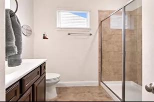 5922 Green Meadows Ln, Katy, TX 77493 - Photo 27