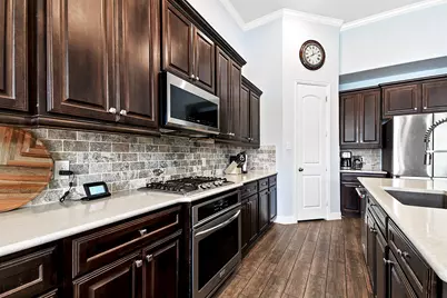 5922 Green Meadows Lane, Katy, TX 77493 - Photo 17