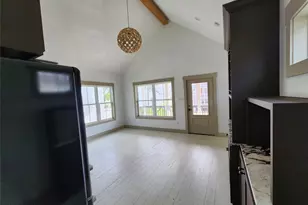 1220 32nd St, Galveston, TX 77550 - Photo 9