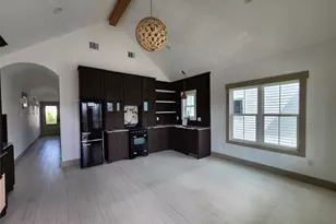 1220 32nd St, Galveston, TX 77550 - Photo 11