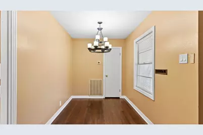 2001 14th Avenue N, Texas City, TX 77590 - Photo 9