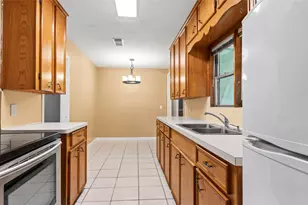 2001 14th Ave N, Texas City, TX 77590 - Photo 7