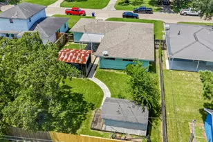 2001 14th Ave N, Texas City, TX 77590 - Photo 19