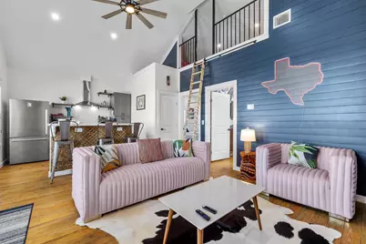 1072 Johnson Road, Gilchrist, TX 77617 - Photo 5