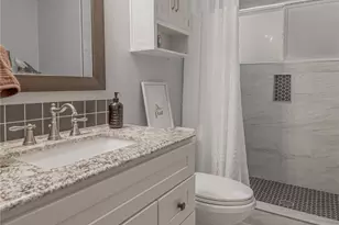 16 Wildwood Lake Dr, Huntsville, TX 77340 - Photo 17