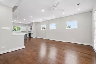2102 Bello Amanecer Ln, Houston, TX 77055 - Photo 9