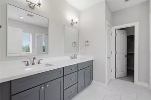 2102 Bello Amanecer Ln, Houston, TX 77055 - Photo 19