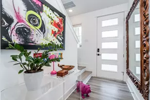 8324 Springwood Cyn Ln, Houston, TX 77055 - Photo 5