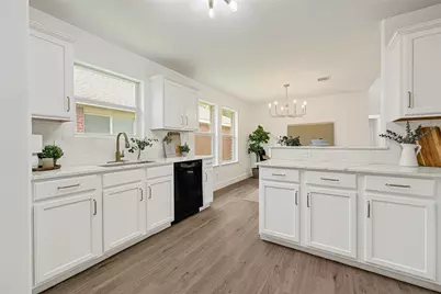 5505 Savannah Woods Lane, Rosharon, TX 77583 - Photo 13