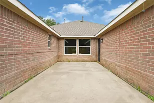 5505 Savannah Woods Ln, Rosharon, TX 77583 - Photo 3