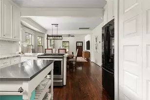602 Aurora St, Houston, TX 77008 - Photo 13