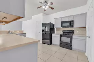 34 Greenwich Pl, Conroe, TX 77384 - Photo 17