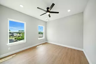 8307 Double St, Houston, TX 77088 - Photo 13