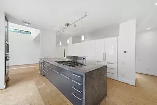 7002 Newcastle St, Bellaire, TX 77401 - Photo 29