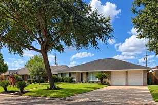 10506 Willowisp Dr, Houston, TX 77035 - Photo 3