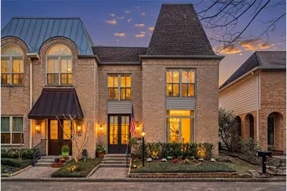 58 Bayou Pointe Drive, Houston, TX 77063 - Photo 1