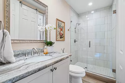 58 Bayou Pointe Drive, Houston, TX 77063 - Photo 5
