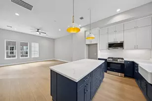 2223 Marnel Rd, Houston, TX 77055 - Photo 13