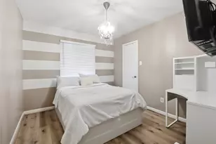 7458 Bahia Ln, Houston, TX 77489 - Photo 9