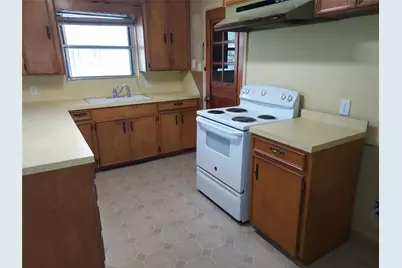 1008 Meadowlane Street, Angleton, TX 77515 - Photo 3