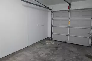 1008 Meadowlane St, Angleton, TX 77515 - Photo 11